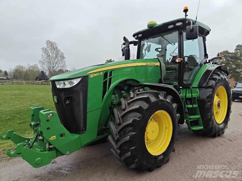 John Deere 8360 R الجرارات