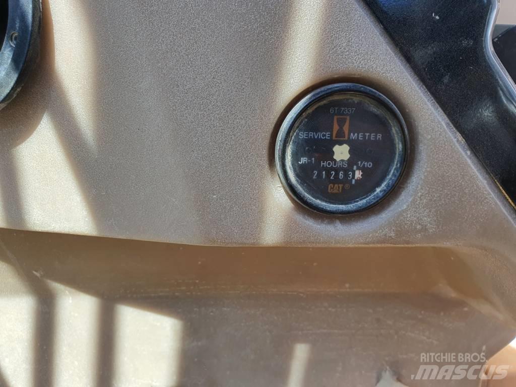 CAT 365 B L ME حفارات زحافة