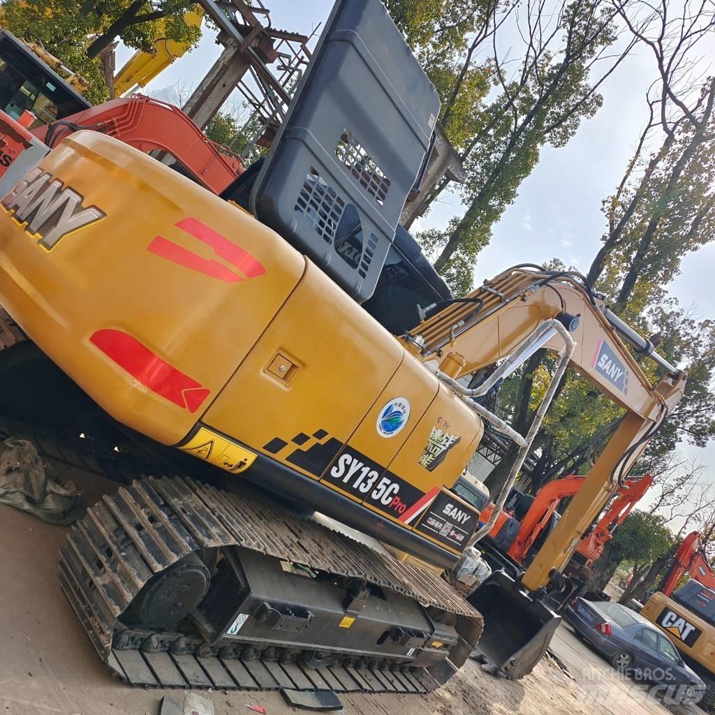 Sany SY 135 C حفارات زحافة