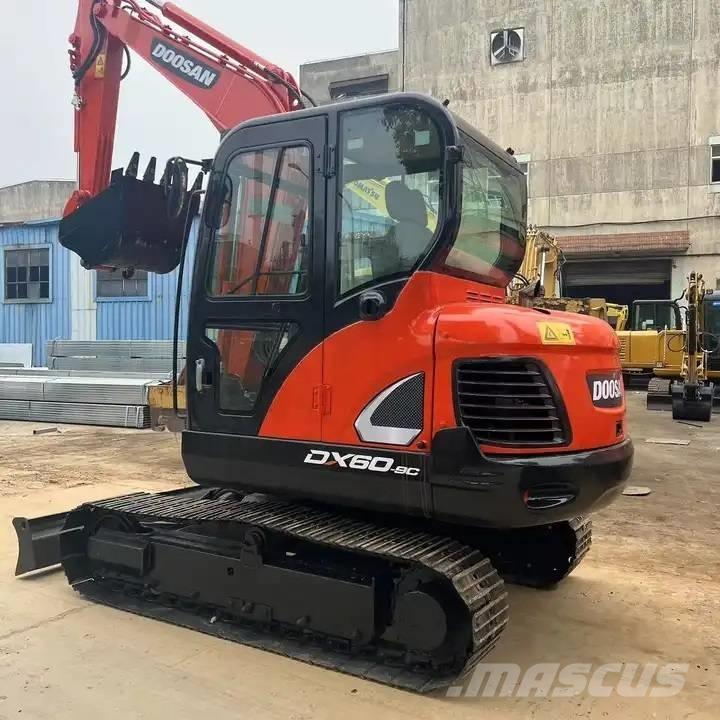 Doosan DX60-9C حفارات صغيرة أقل من 7 طن (حفارات صغيرة)