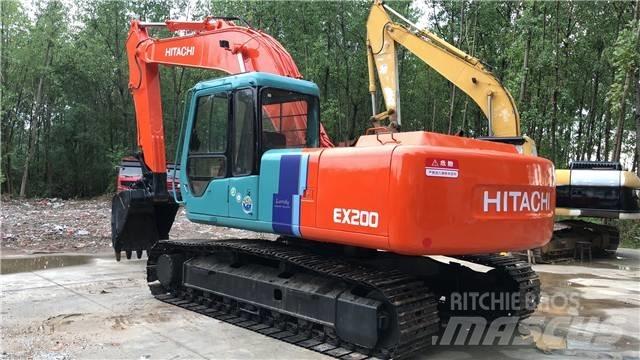 Hitachi EX200-3 حفارات زحافة