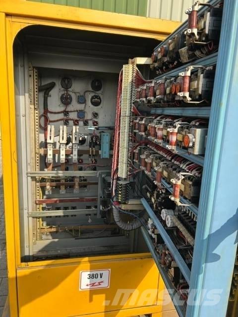 CAT 3306 مولدات ديزل