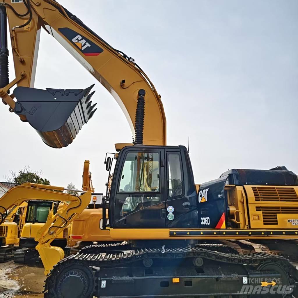 CAT 336 D حفارات زحافة