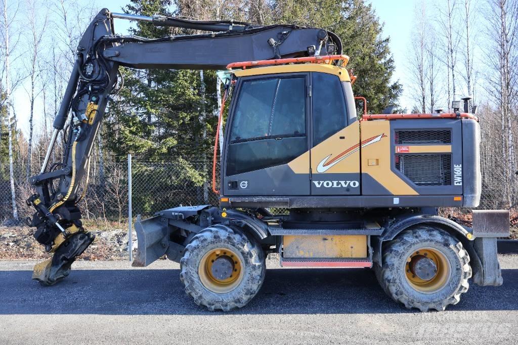 Volvo EW 160 E حفارات بعجل