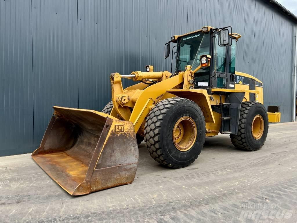 CAT 938G لوادر بعجل