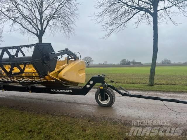 New Holland CR 9090 حصادات