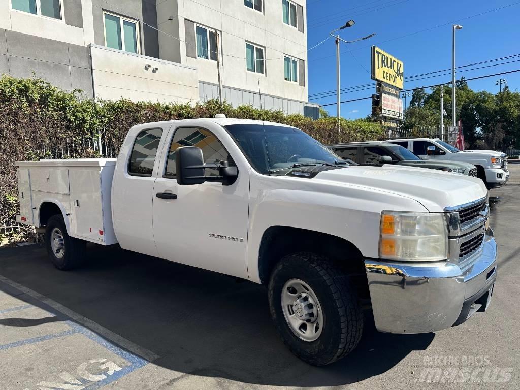 Chevrolet 2500 HD شاحنات خفيفة/مفصلية الجوانب