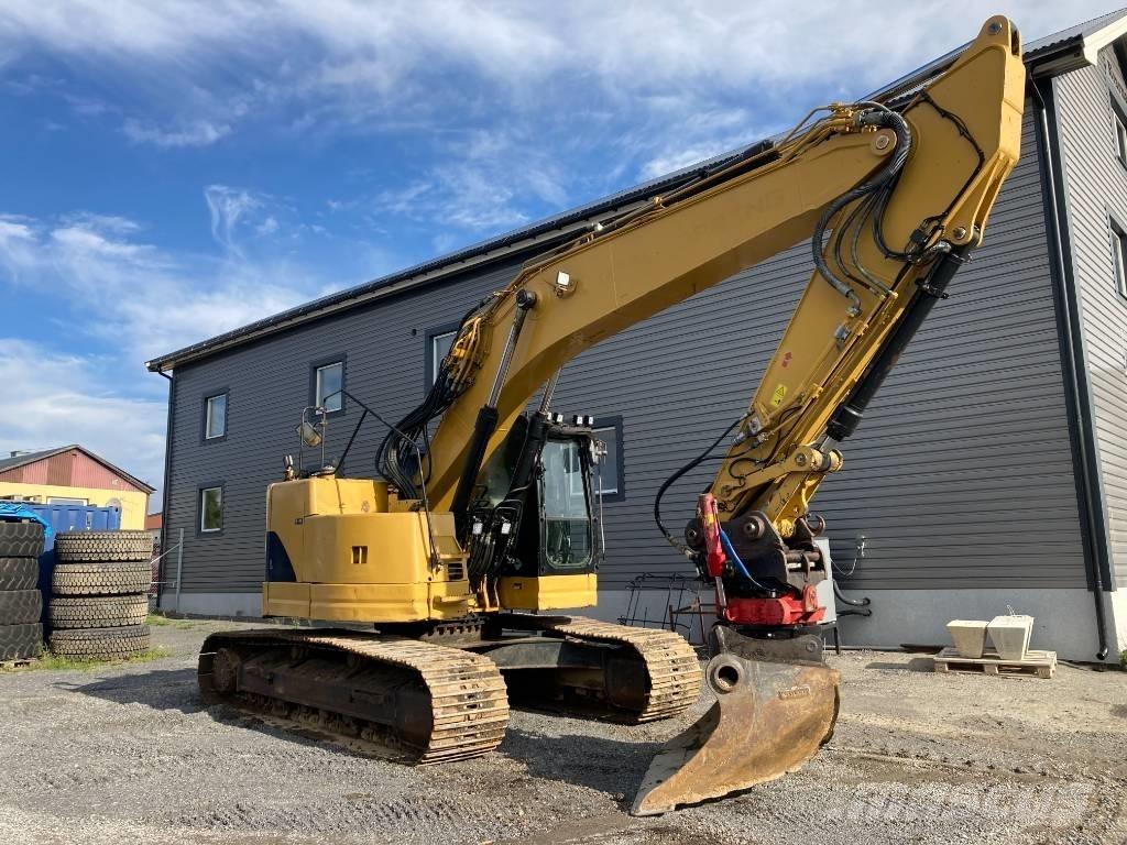 CAT 321 D حفارات زحافة