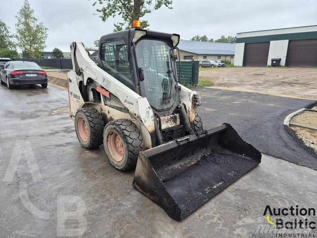 Bobcat S 530 لوادر انزلاقية التوجيه