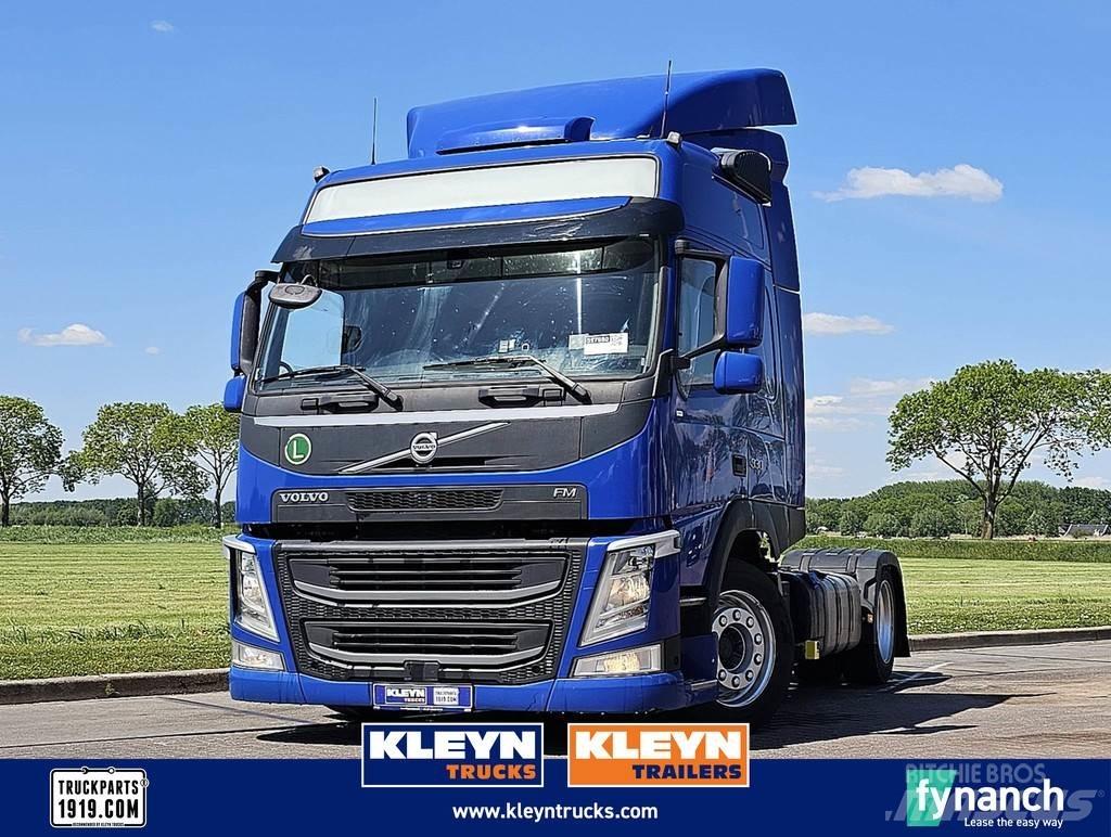 Volvo FM 330 وحدات الجر