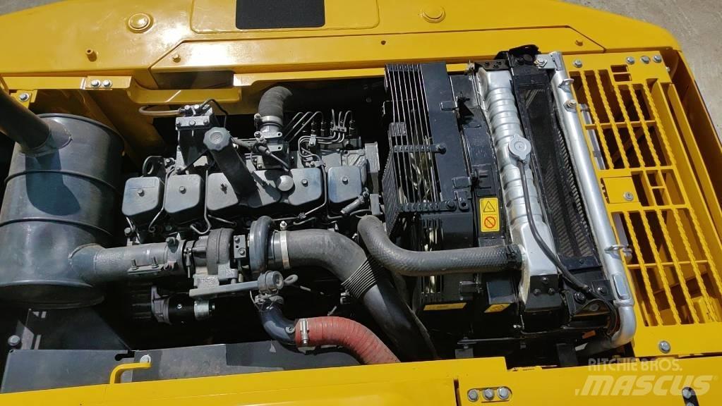 Komatsu pc220-7 حفارات زحافة