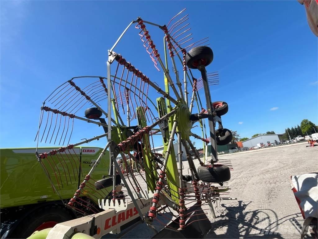 CLAAS LINER 2700 معدات حصد