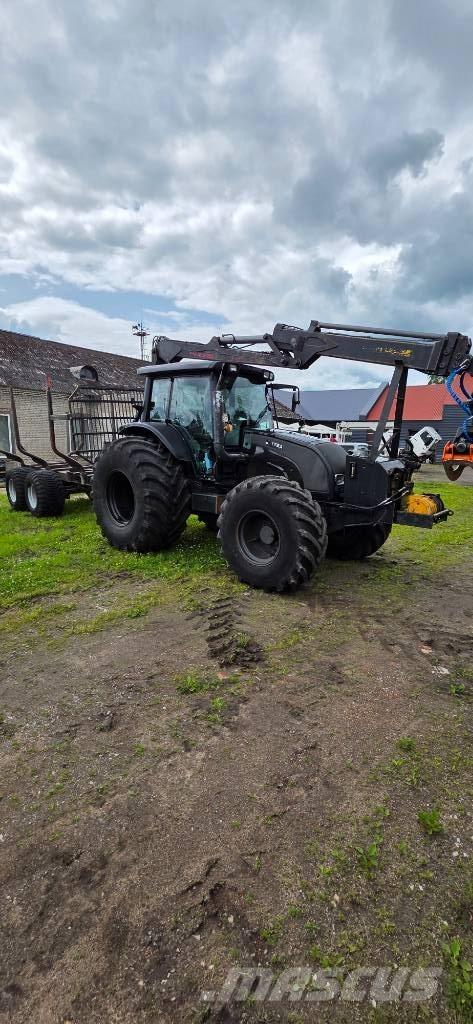 Valtra N 101 HT ساحبات الأشجار