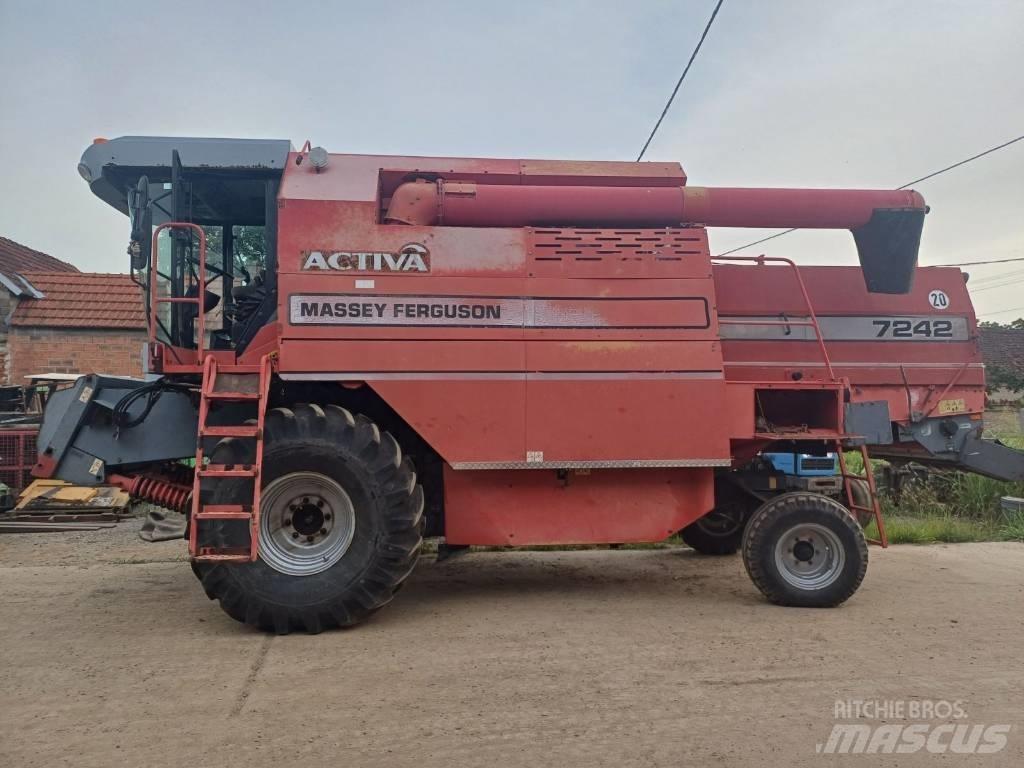 Massey Ferguson 7242 حصادات