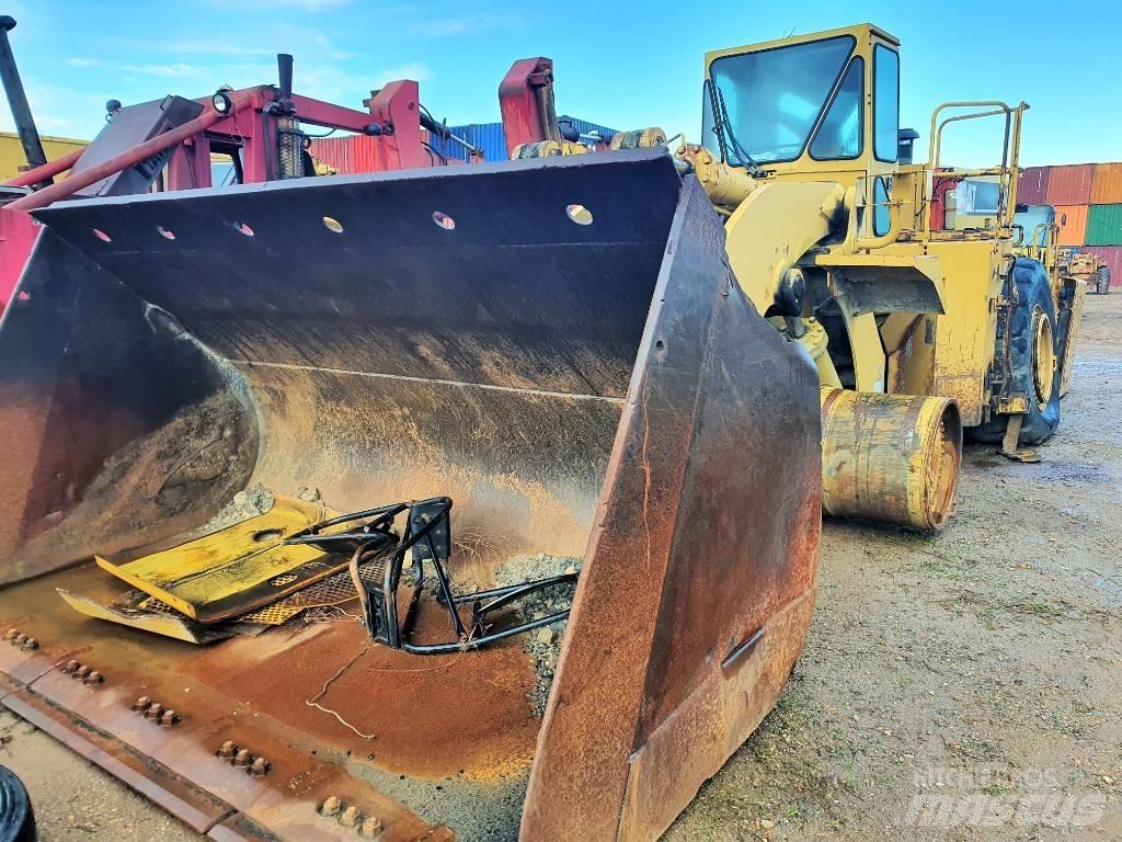 CAT 988 F II لوادر بعجل