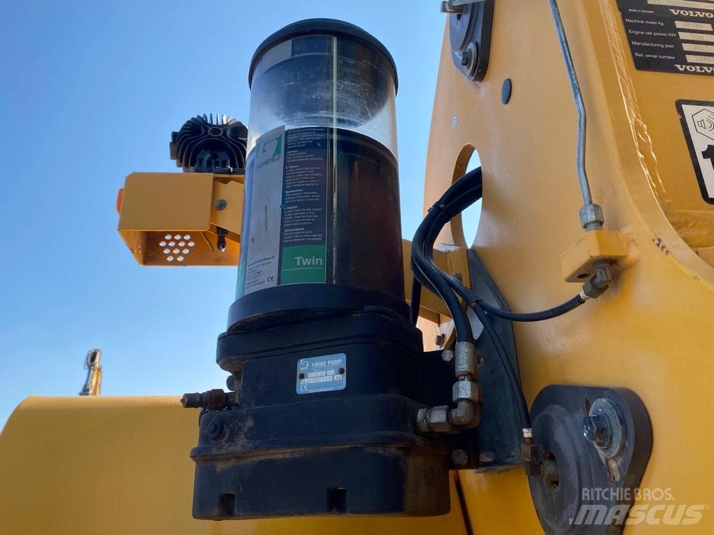 Volvo L 150 G لوادر بعجل