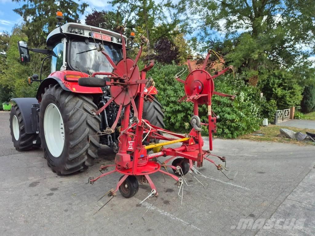 Lely Lotus 600 مكابس وميبسات التبن