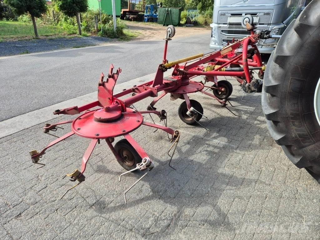 Lely Lotus 600 مكابس وميبسات التبن