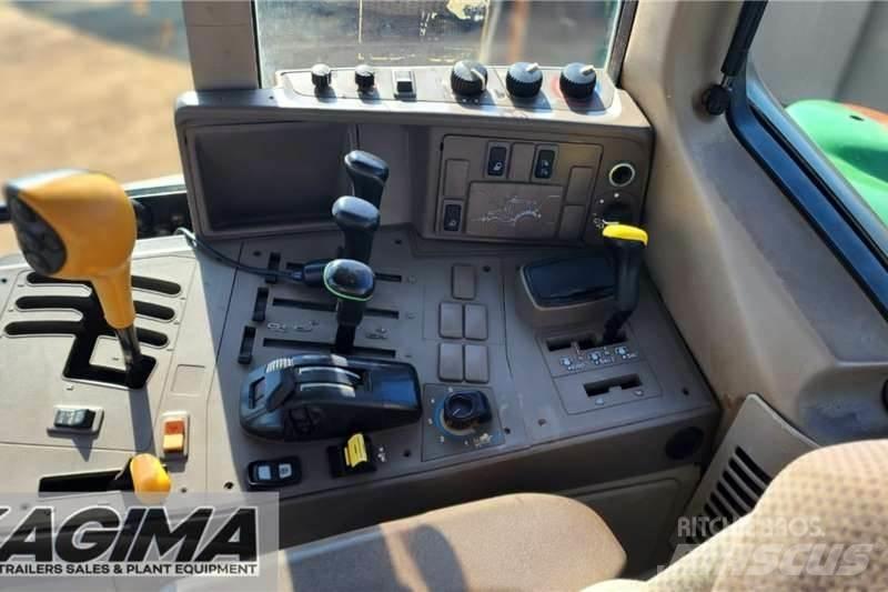 John Deere 6170M الجرارات