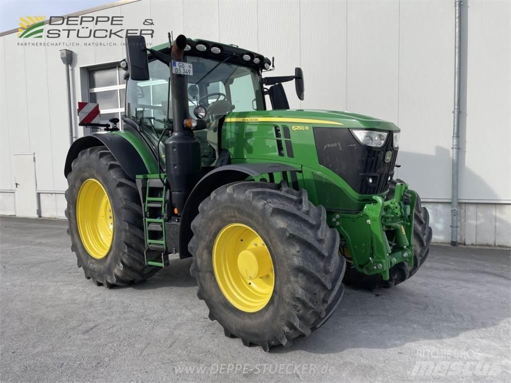 John Deere 6250R الجرارات