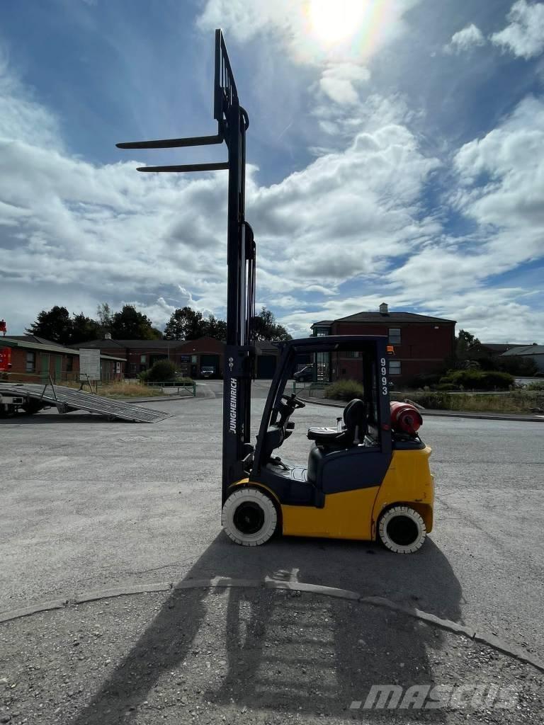 Jungheinrich TFG 320 شاحنات LPG