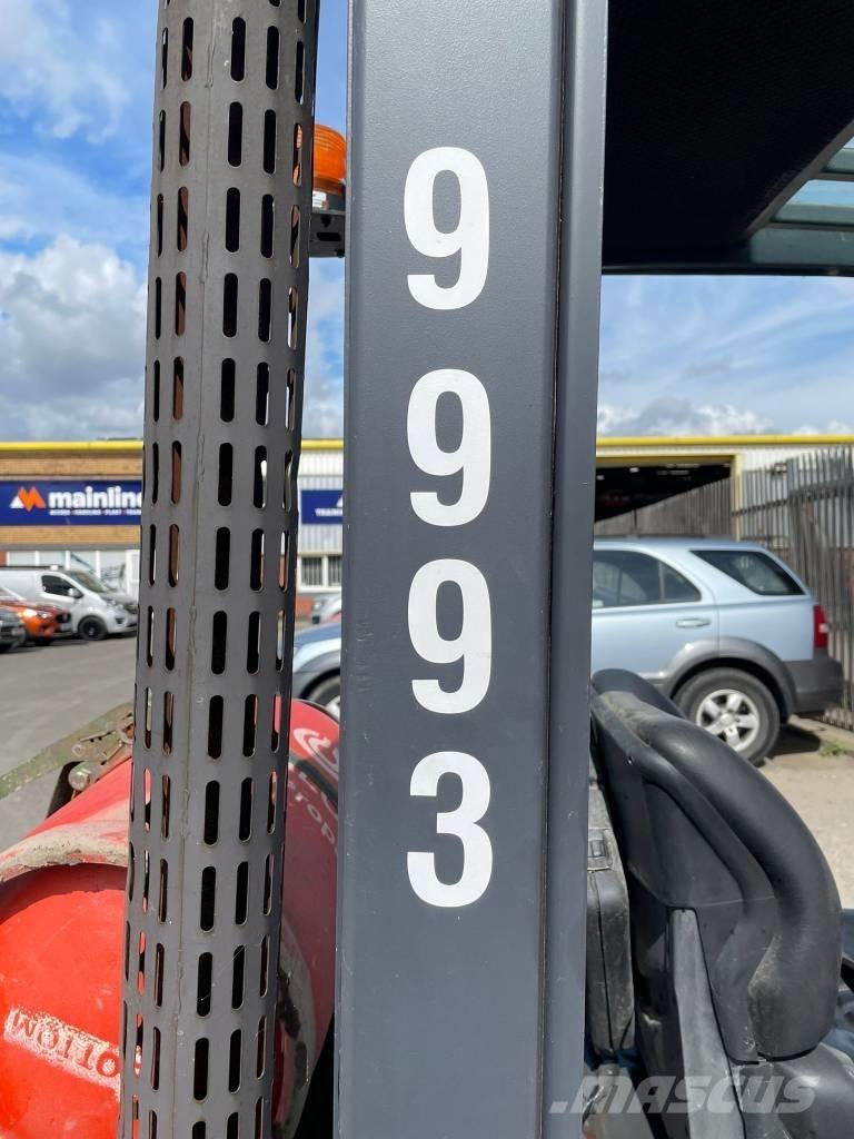 Jungheinrich TFG 320 شاحنات LPG