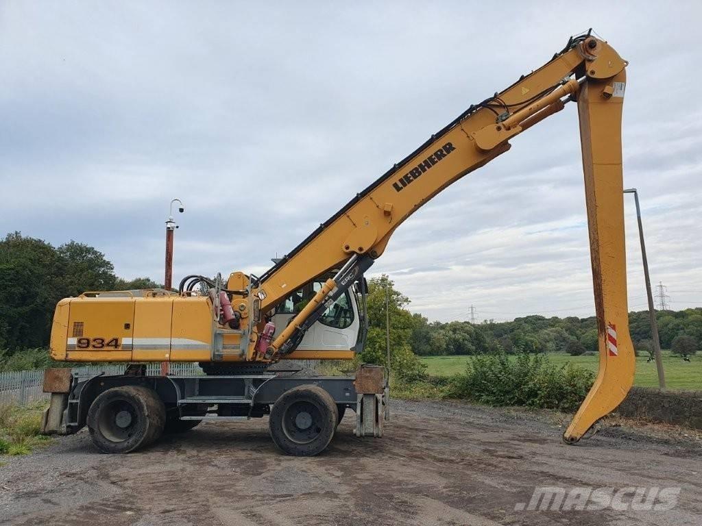 Liebherr A 934 C مناولات المخلفات / مناولات صناعية