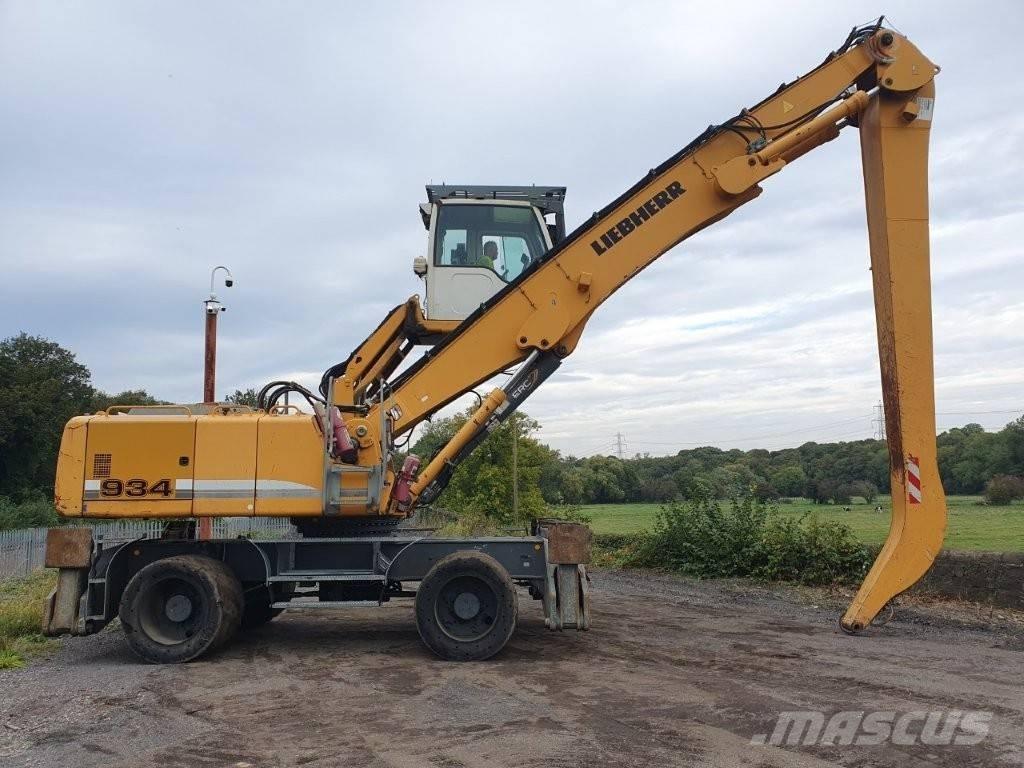 Liebherr A 934 C مناولات المخلفات / مناولات صناعية