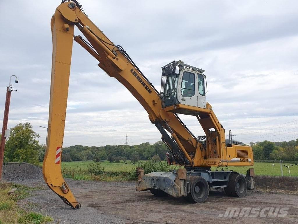 Liebherr A 934 C مناولات المخلفات / مناولات صناعية