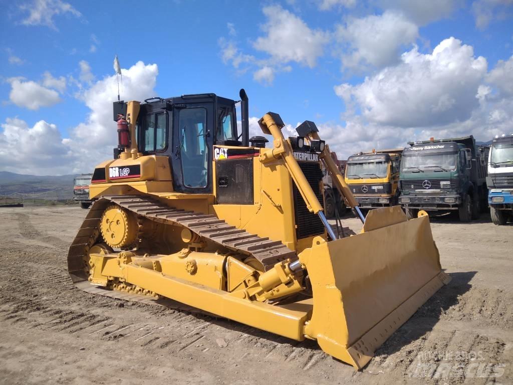 CAT D 6 R LGP جرارات تسوية