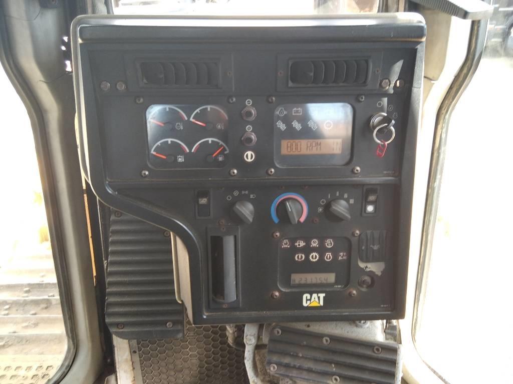CAT D 6 R LGP جرارات تسوية