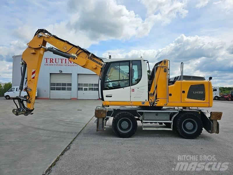 Liebherr LH 22 M مناولات المخلفات / مناولات صناعية