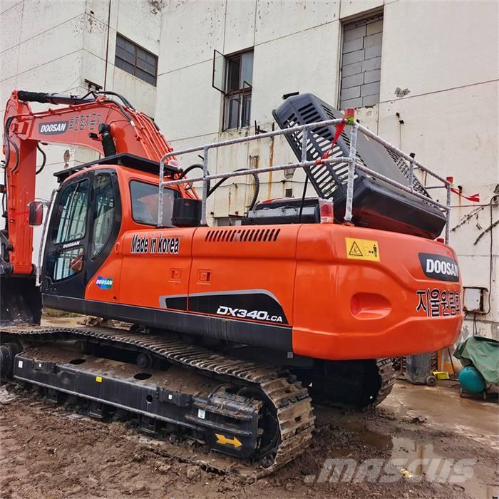 Doosan DX 340 LC حفارات زحافة