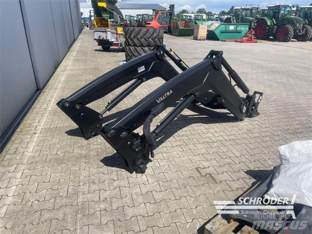 Valtra G4 L لوادر وحفارات أمامية