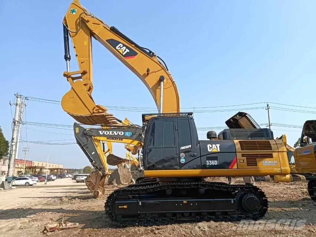 CAT 336 D حفارات زحافة