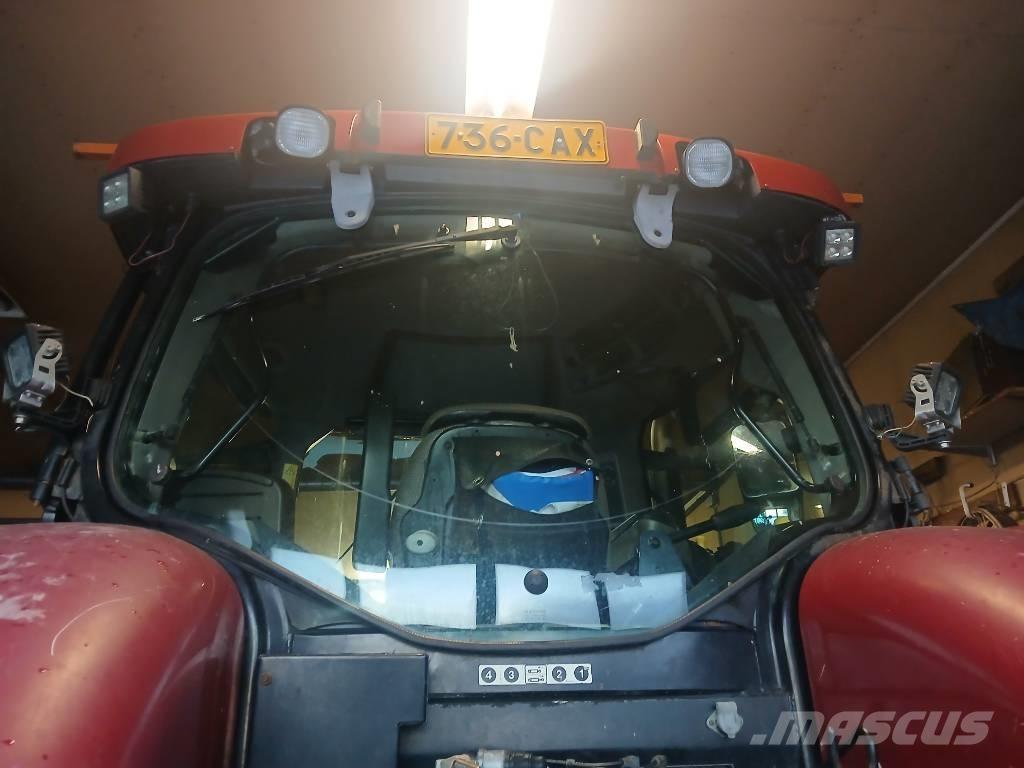 Case IH Puma 200 CVX الجرارات