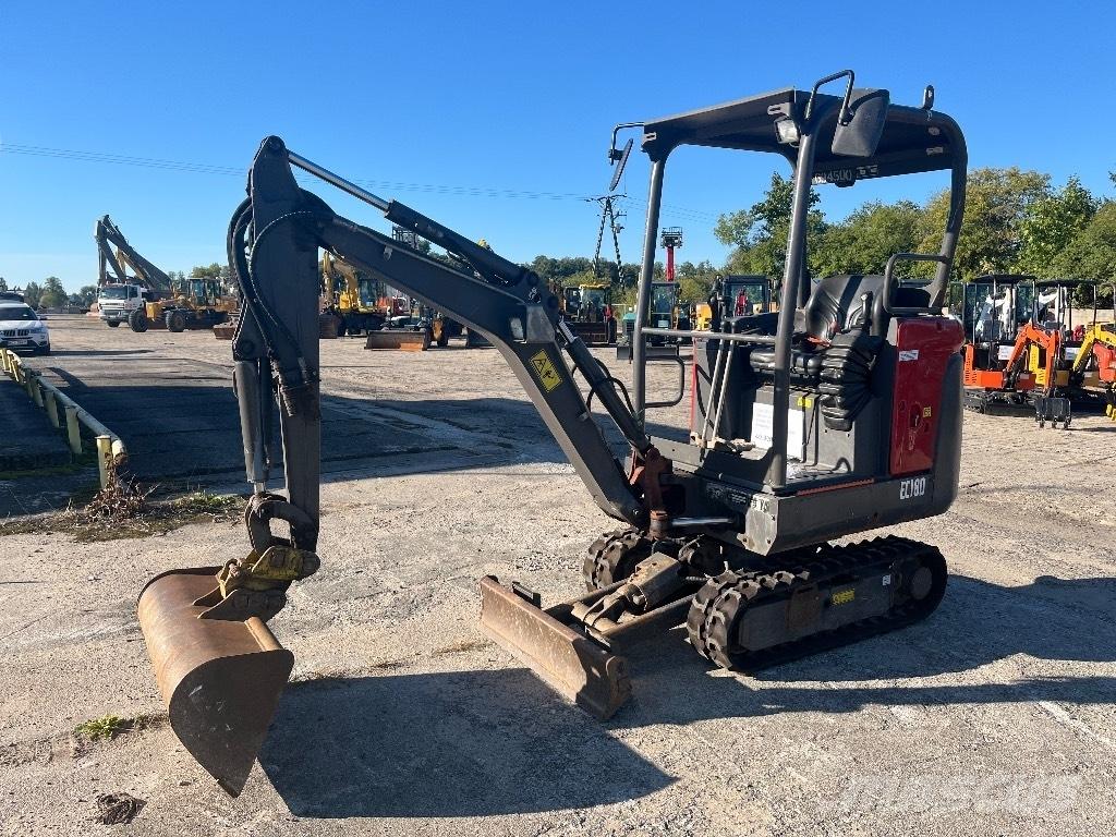 Volvo EC18D حفارات صغيرة أقل من 7 طن (حفارات صغيرة)