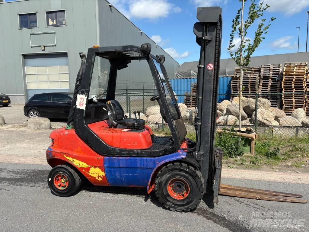 Linde H 30 D شاحنات الديزل