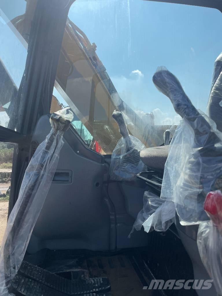 Sany SY 75 C حفارات زحافة