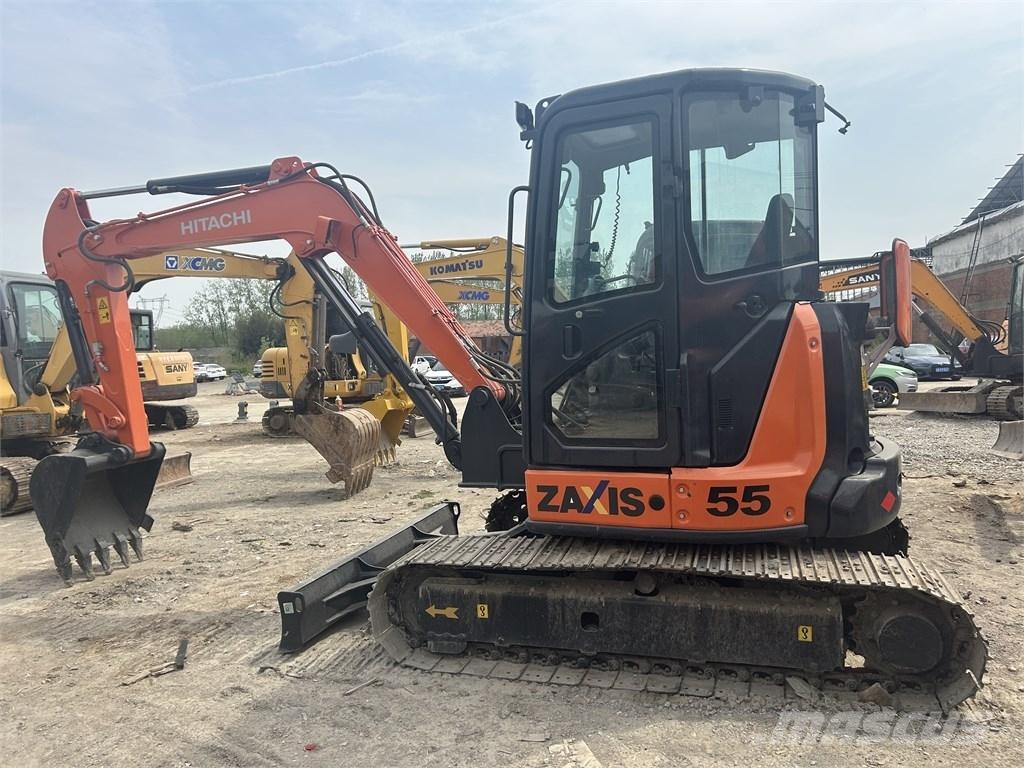 Hitachi ZX 55 حفارات صغيرة أقل من 7 طن (حفارات صغيرة)