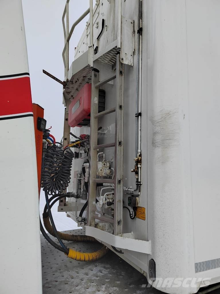 Knapen K 502 نصف مقطورات لنقل ألواح الخشب