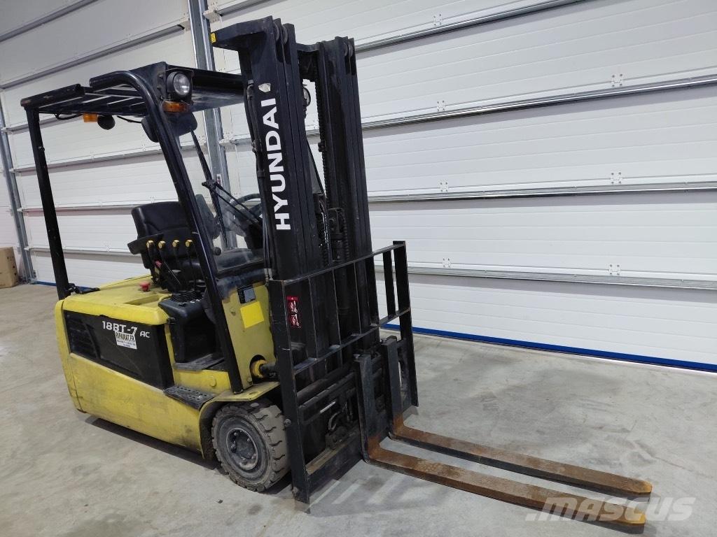 Hyundai 18 BT-7 شاحنات ذات رافعات شوكية تعمل بالكهرباء