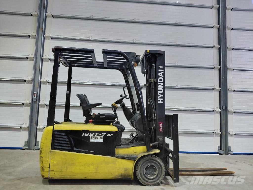 Hyundai 18 BT-7 شاحنات ذات رافعات شوكية تعمل بالكهرباء