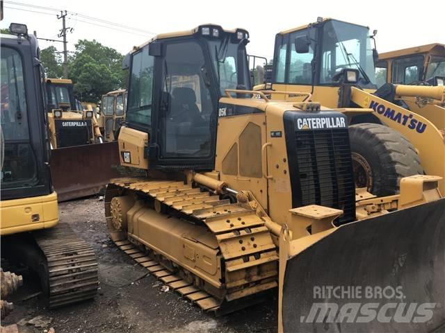 CAT D5K بلدوزرات مجنزرة