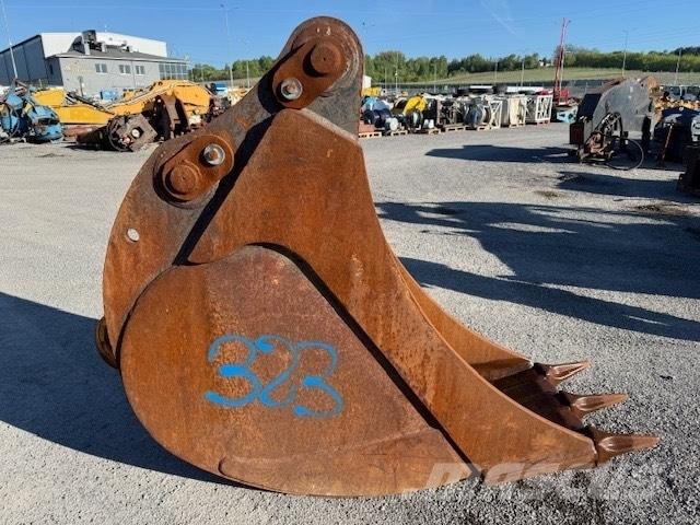 CAT 323 USED BUCKET جرافات عكسية