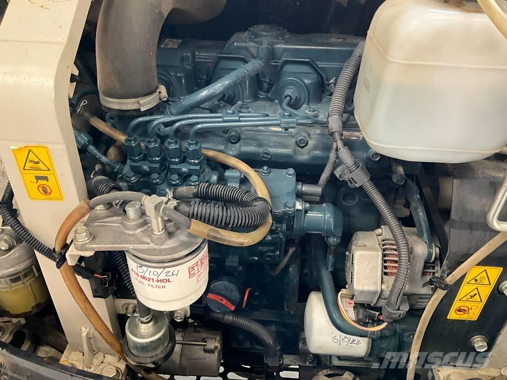 Kubota U 48-4 حفارات صغيرة أقل من 7 طن (حفارات صغيرة)
