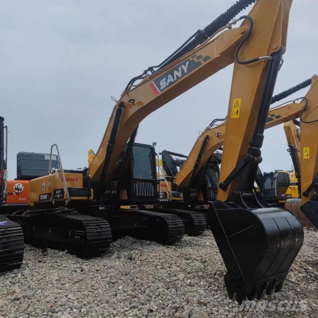 Sany SY 215 C حفارات زحافة