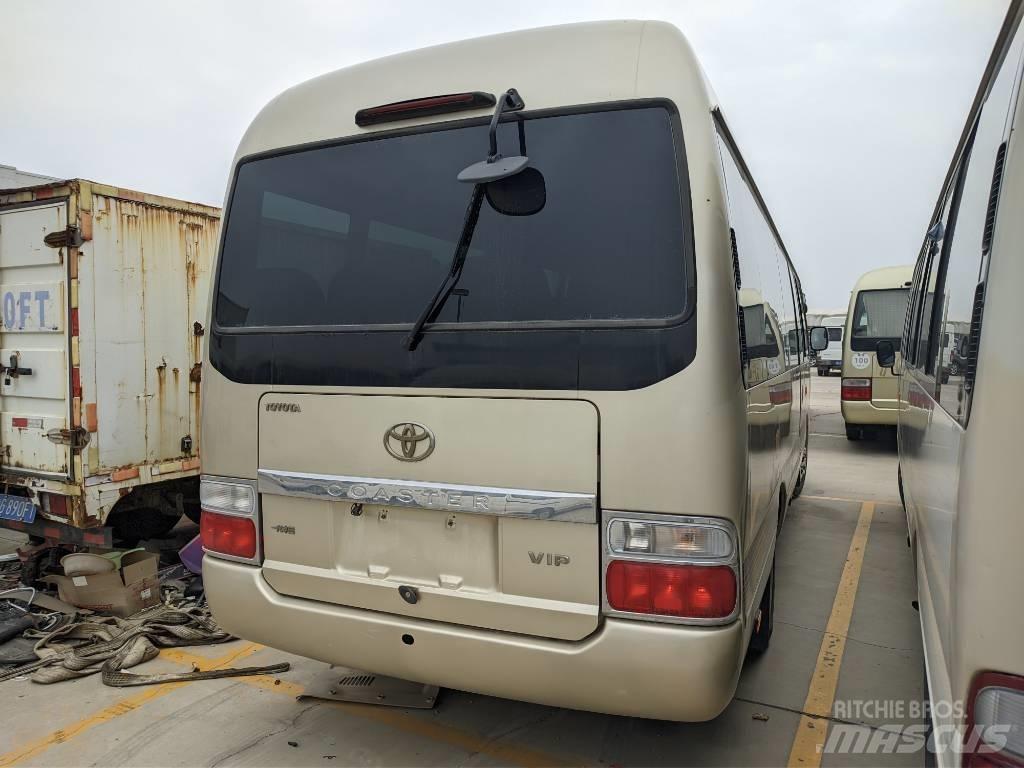 Toyota Coaster Bus حافلة صغيرة