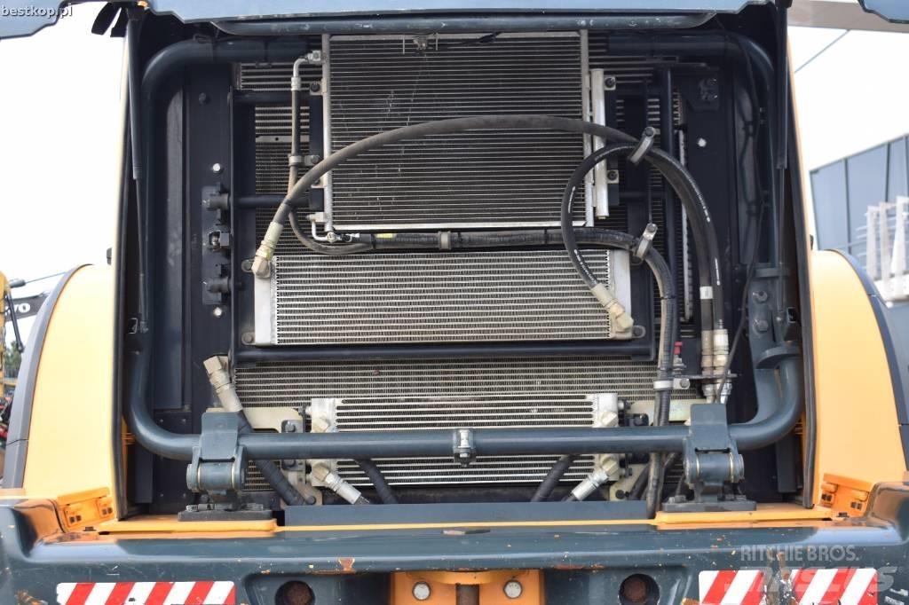 Hyundai HL 965 لوادر بعجل