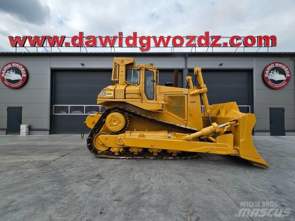 CAT D 8 L بلدوزرات مجنزرة